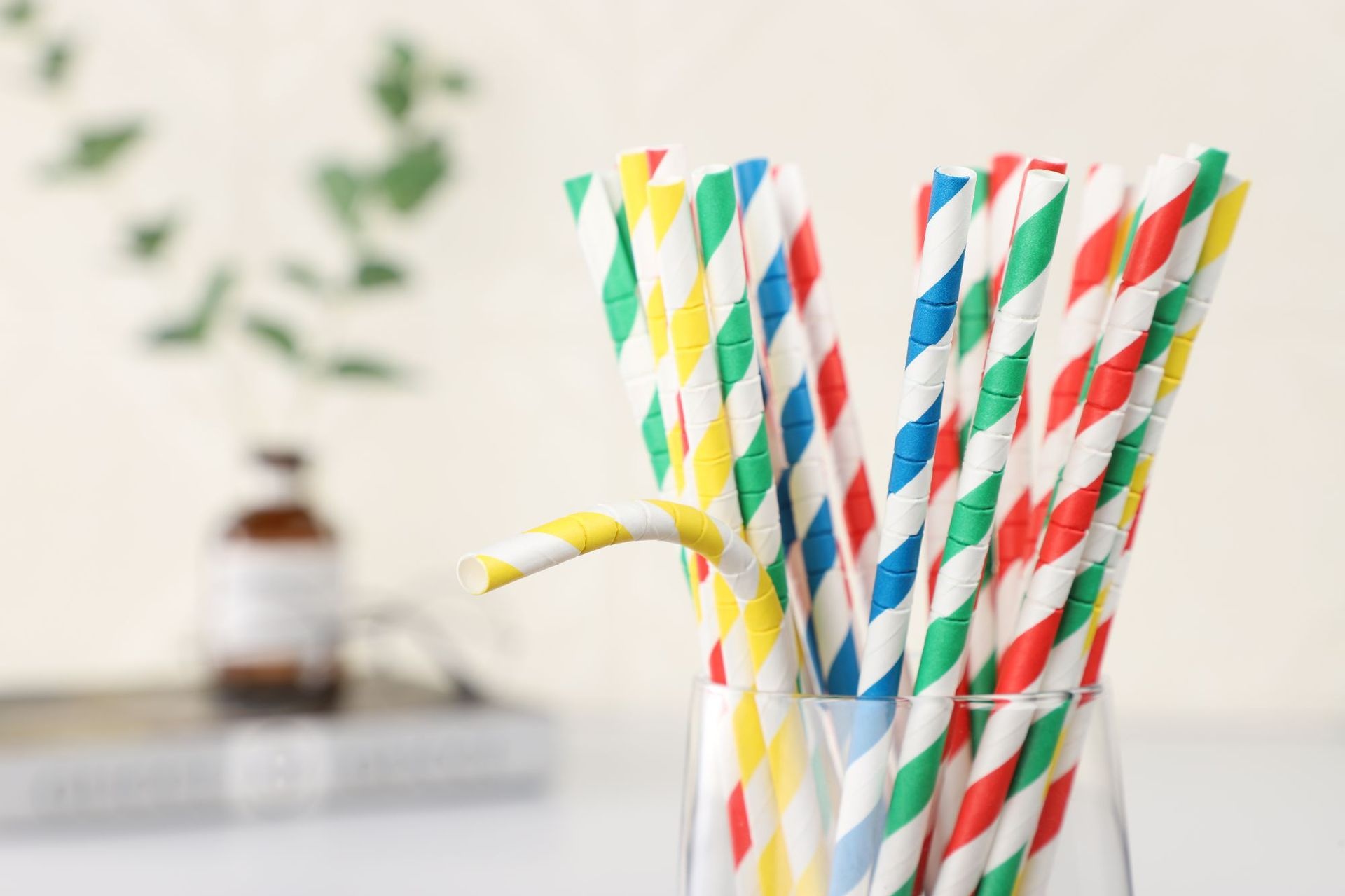 http://bywindgroup.com/pic/big/Color-Paper-flexiable-Straws-Disposable-Degradable-Milk-Tea-Juice-Paper-Straws-121_1.jpg