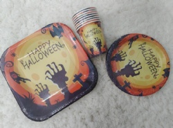 paper cup and plate for halloween party